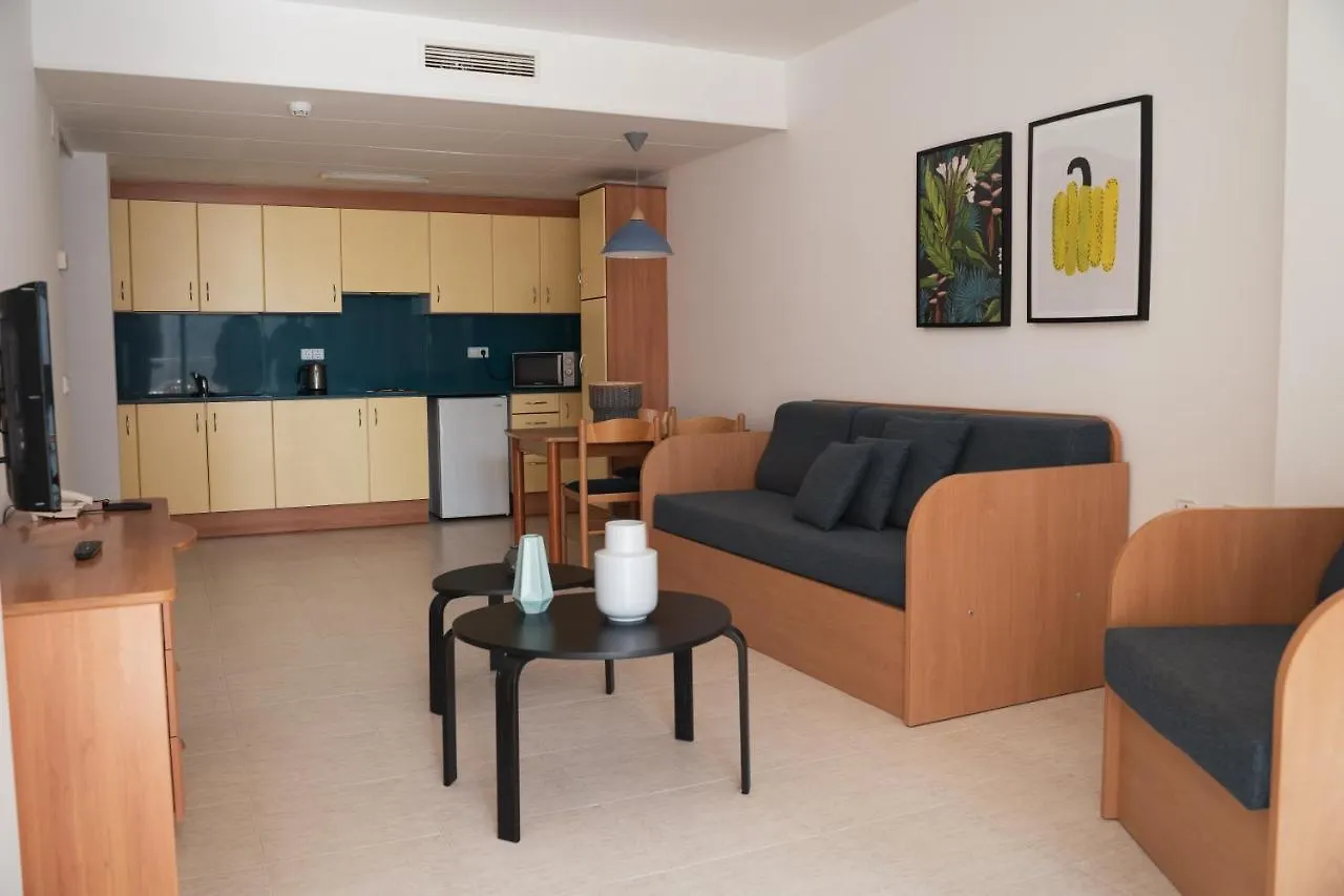 Apartamento Beatrix 2000 Pineda De Mar 0*,