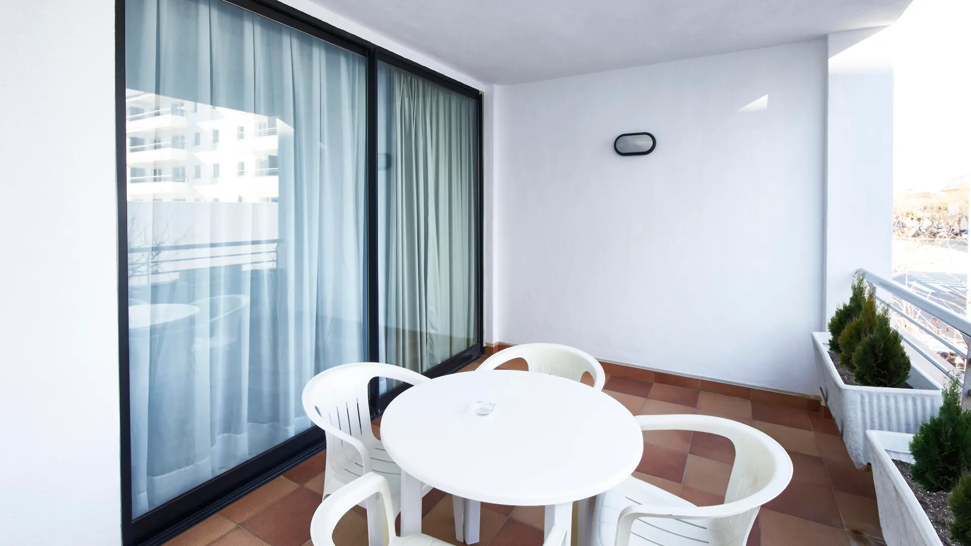 Apartamento Beatrix 2000 Pineda De Mar